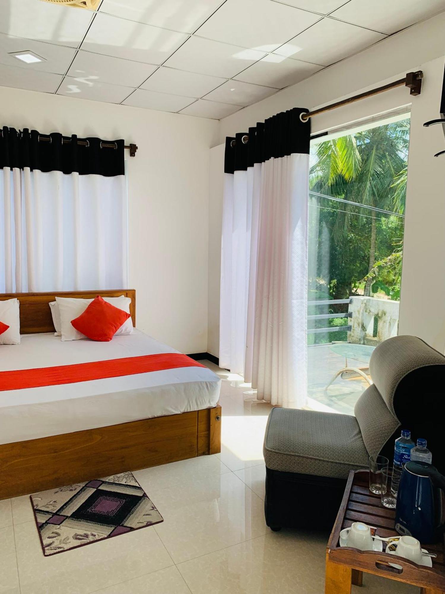 Chill House Safari Resort Udawalawe Luaran gambar